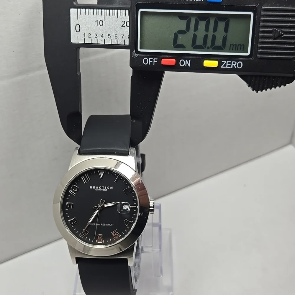 Vintage Mens Kenneth Reaction Silver Tone Quartz Date Watch New Battery RK1001